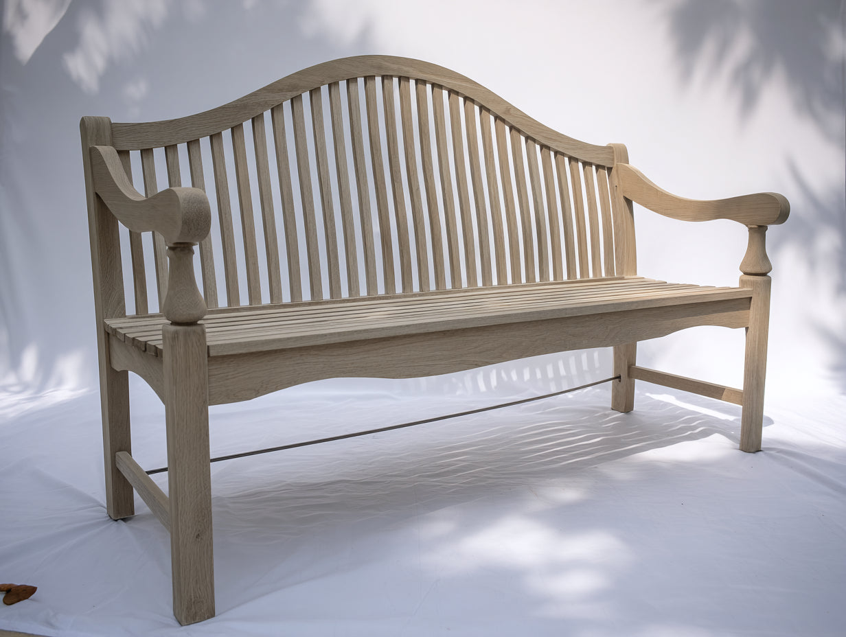 Gartenbank aus Holz 180x64x96 cm - naturfarben - klassisch mit Armlehnen